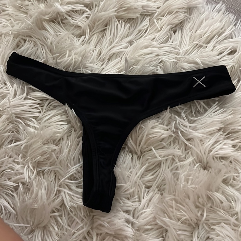 Boutine bikini black bottoms